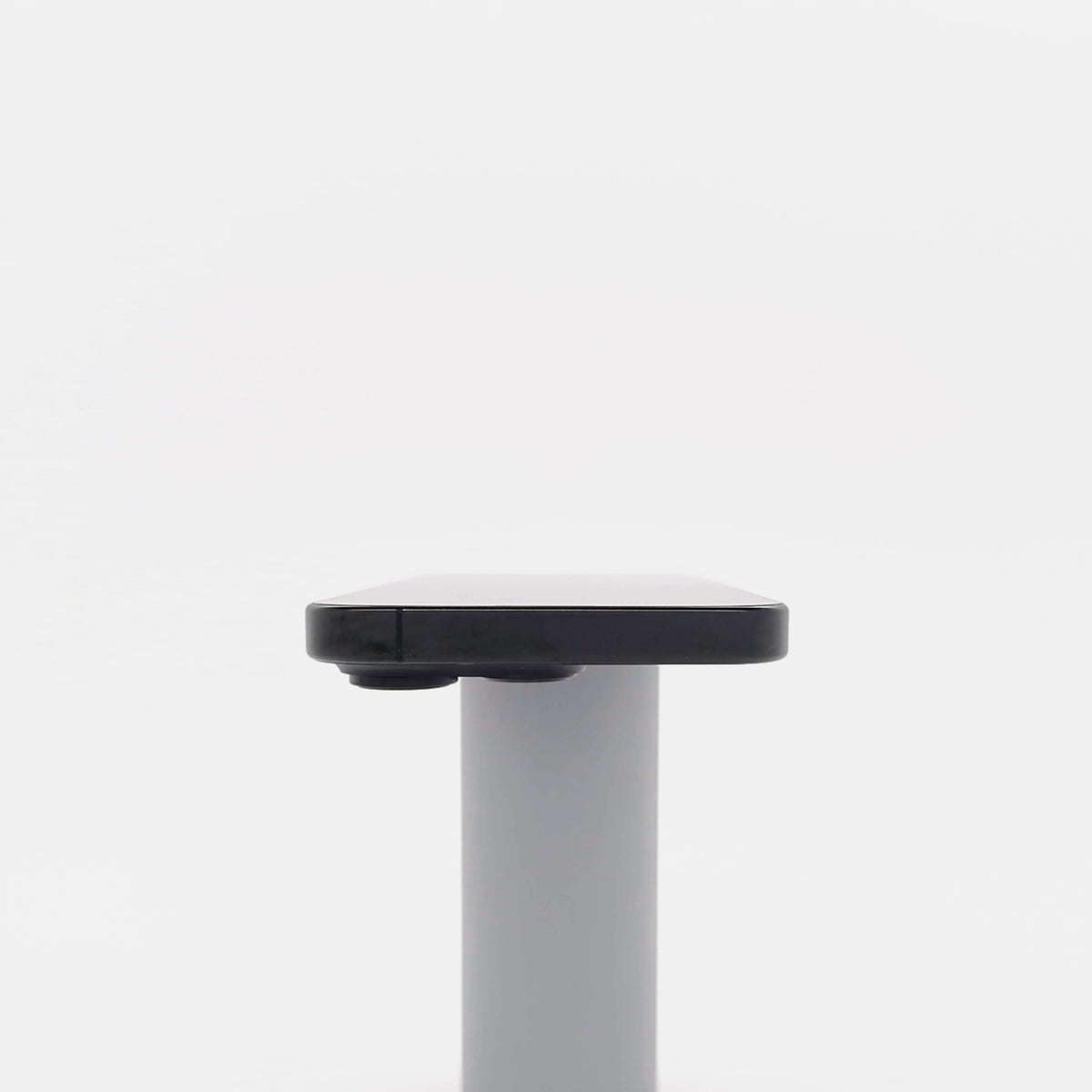 95新 Apple iPhone 16 Pro 128G 黑色鈦金屬 中國大陸版