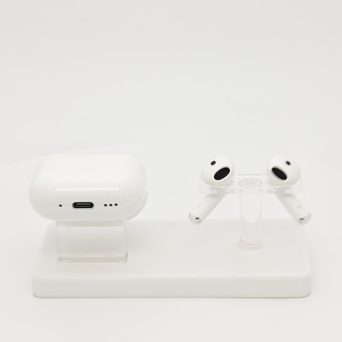 99新 Apple AirPods 4 (支持主動降噪) 白色