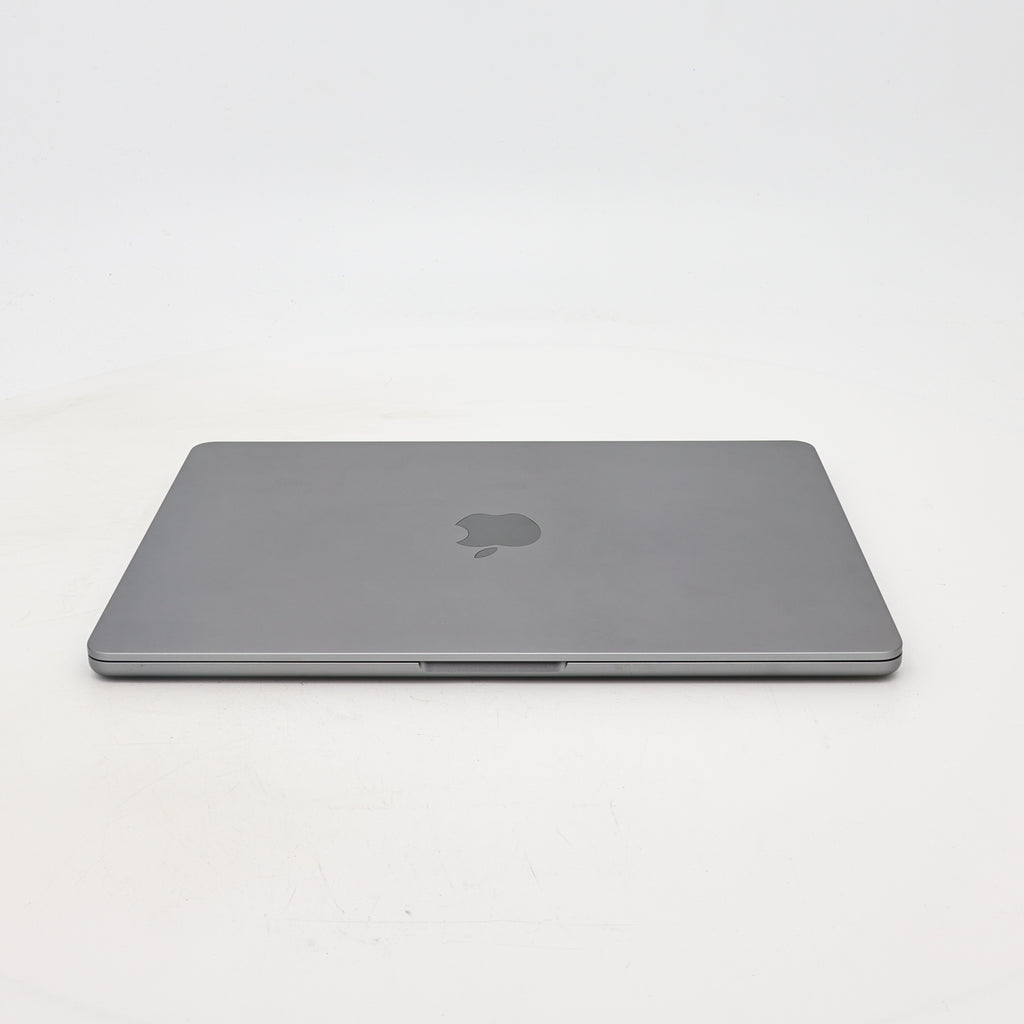 95新 Apple MacBook Air 22年 13寸 M2（8+8核） 8G RAM 256G SSD 深空灰色