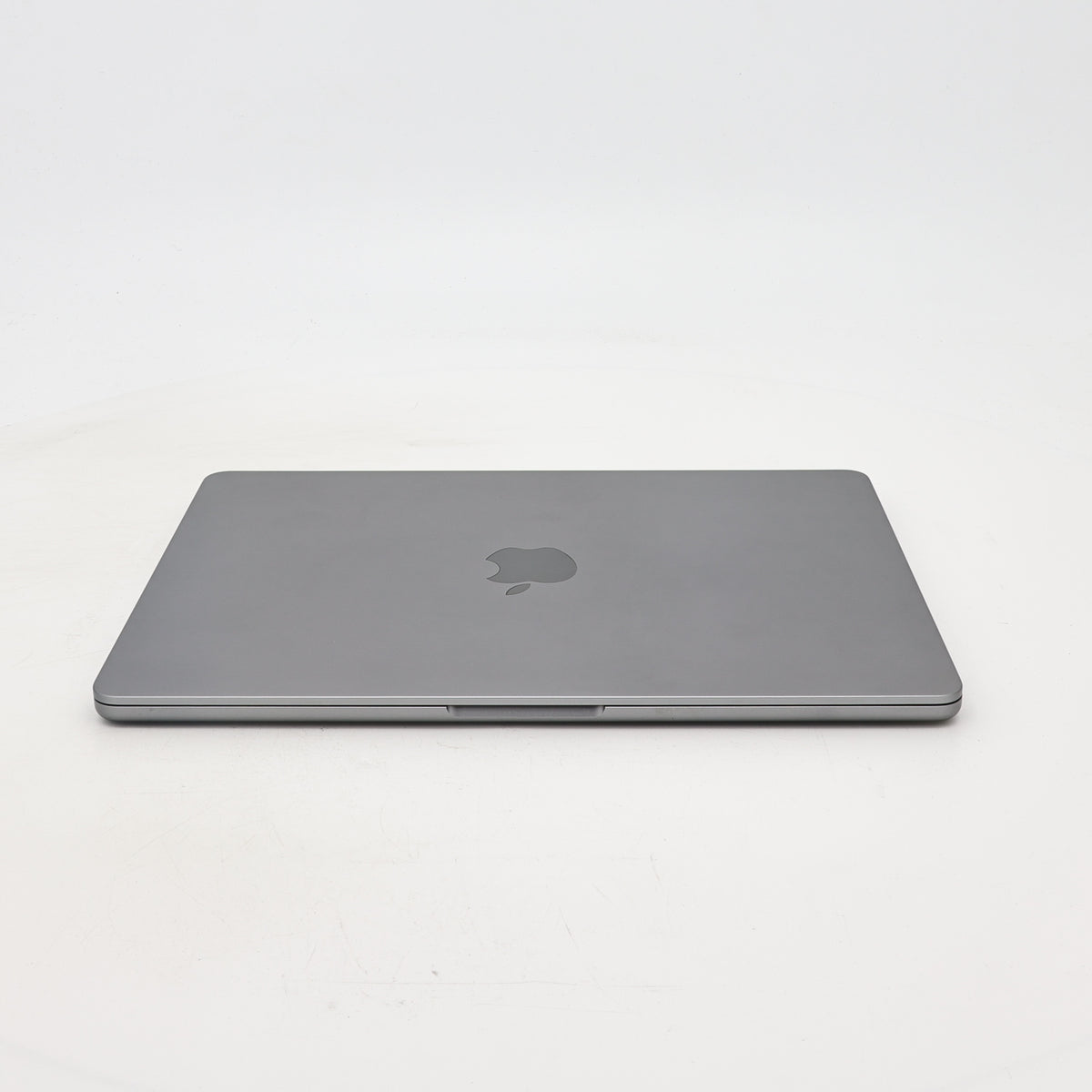 95新 Apple MacBook Air 22年 13寸 M2（8+8核） 8G RAM 256G SSD 深空灰色