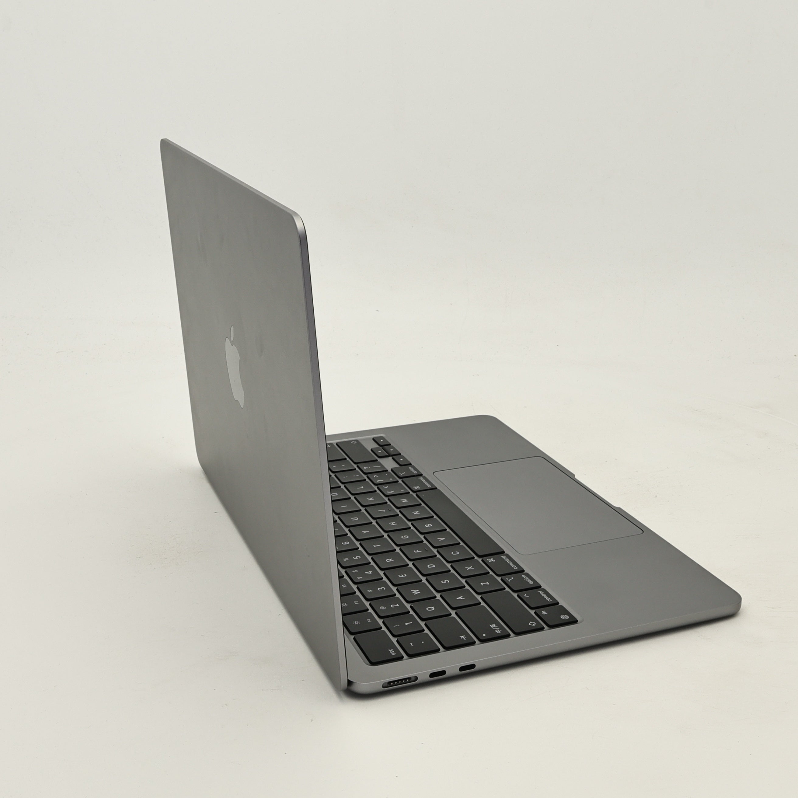 95新 Apple MacBook Air 24年 13寸 M3（8+8核） 8G RAM 256G SSD 深空灰色