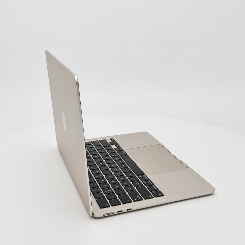95新 Apple MacBook Air 22年 13寸 M2（8+8核） 8G RAM 256G SSD 星光色