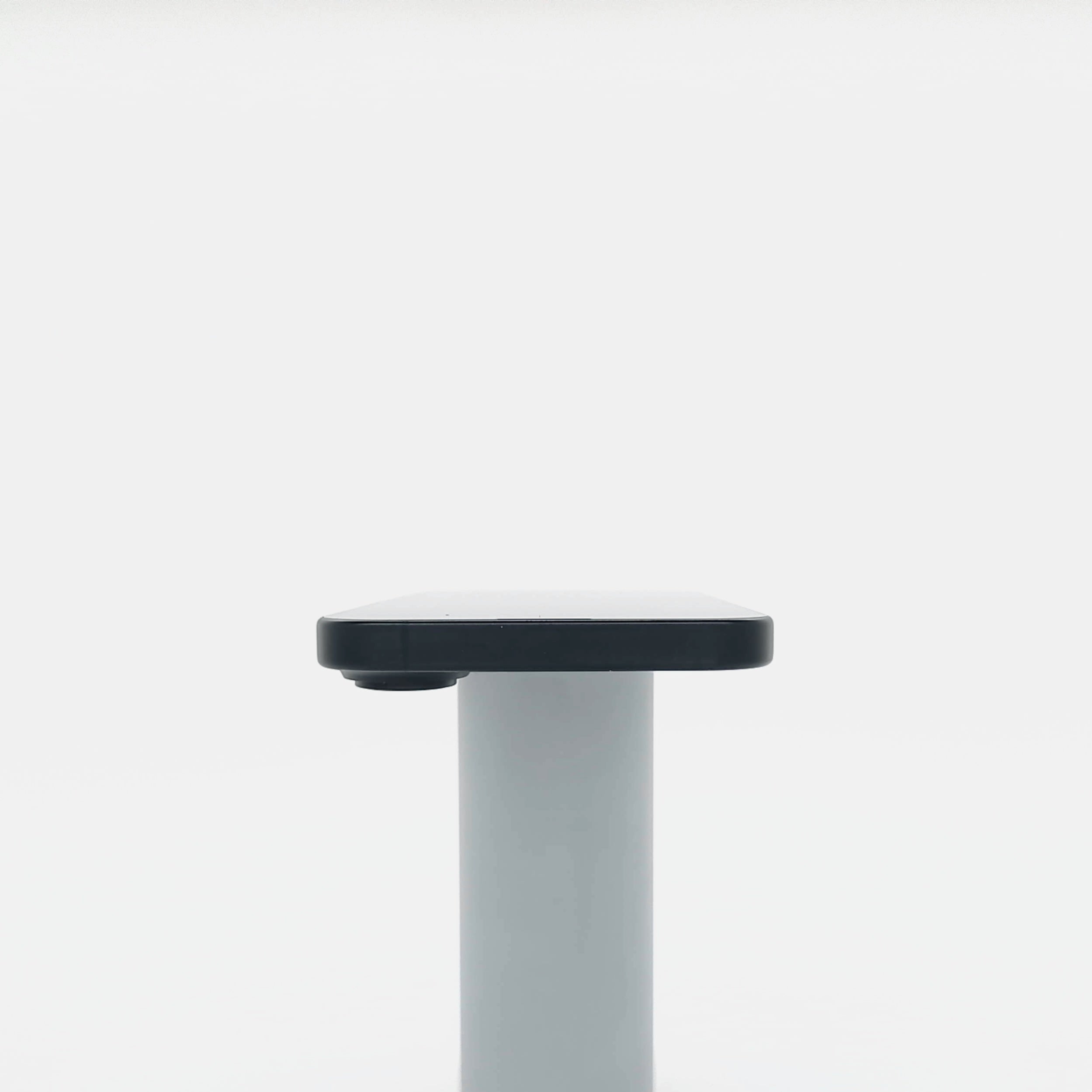 95新 Apple iPhone 16 128G 黑色 中國大陸版