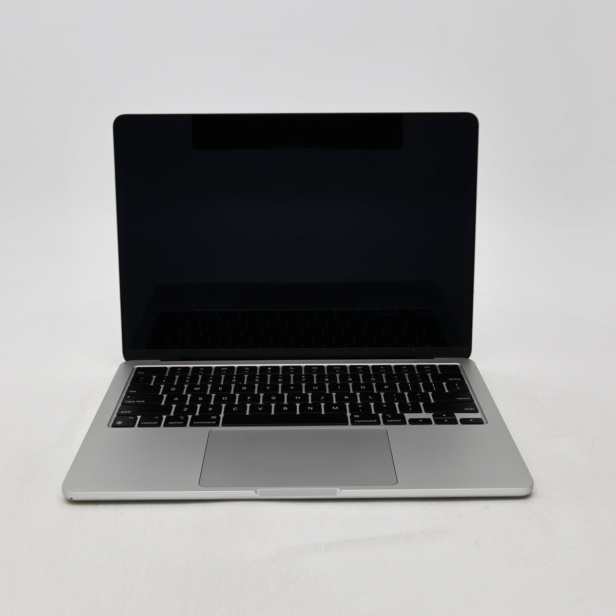 95新 Apple MacBook Air 22年 13寸 M2（8+10核） 8G RAM 512G SSD 銀色
