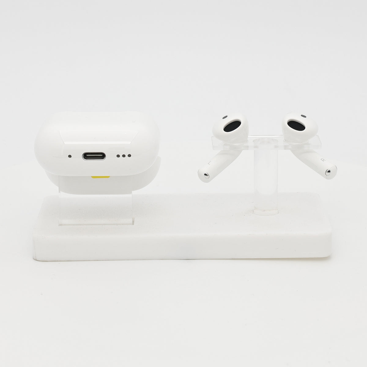 99新 Apple AirPods 4 (支持主動降噪) 白色