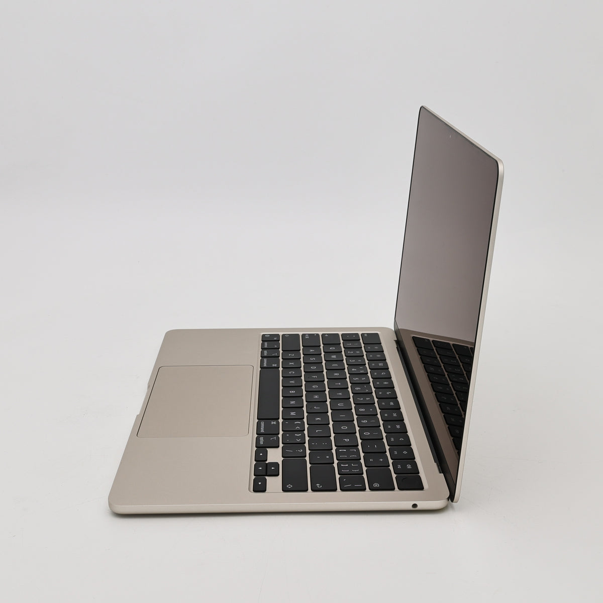 95新 Apple MacBook Air 24年 13寸 M3（8+8核） 8G RAM 256G SSD 星光色