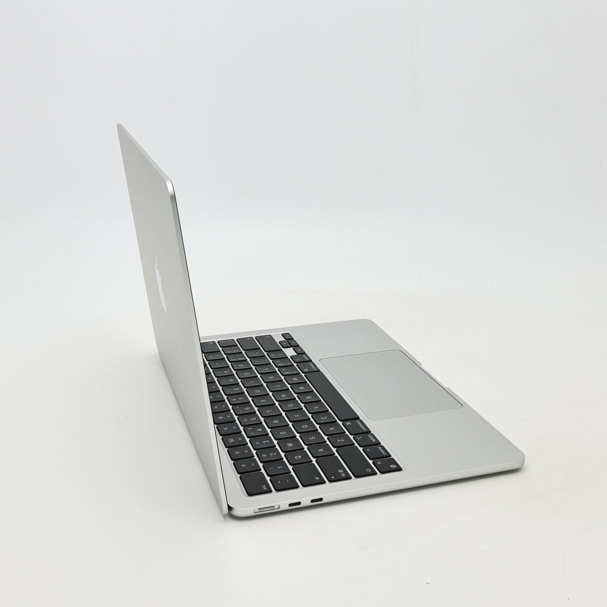 95新 Apple MacBook Air 24年 13寸 M3（8+8核） 8G RAM 256G SSD 銀色