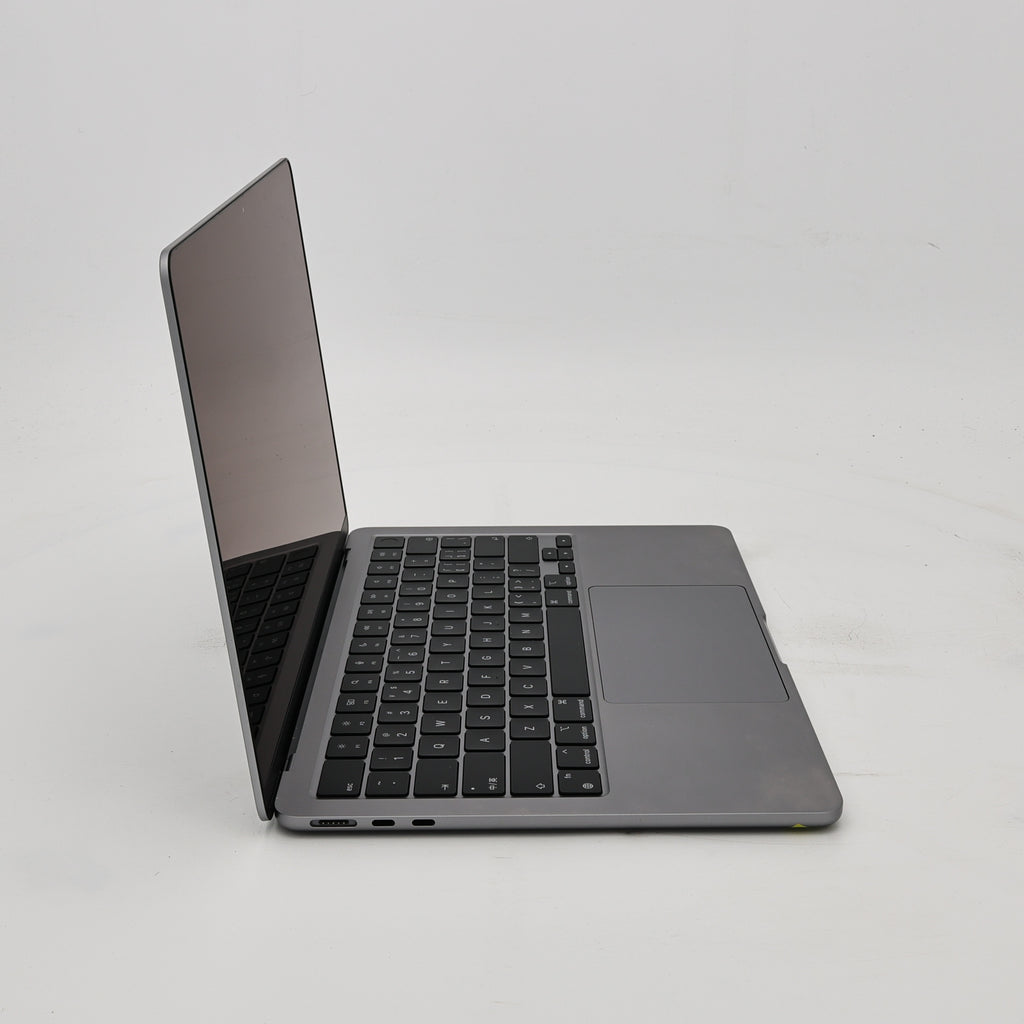 99新 Apple MacBook Air 22年 13寸 M2（8+8核） 8G RAM 256G SSD 深空灰色
