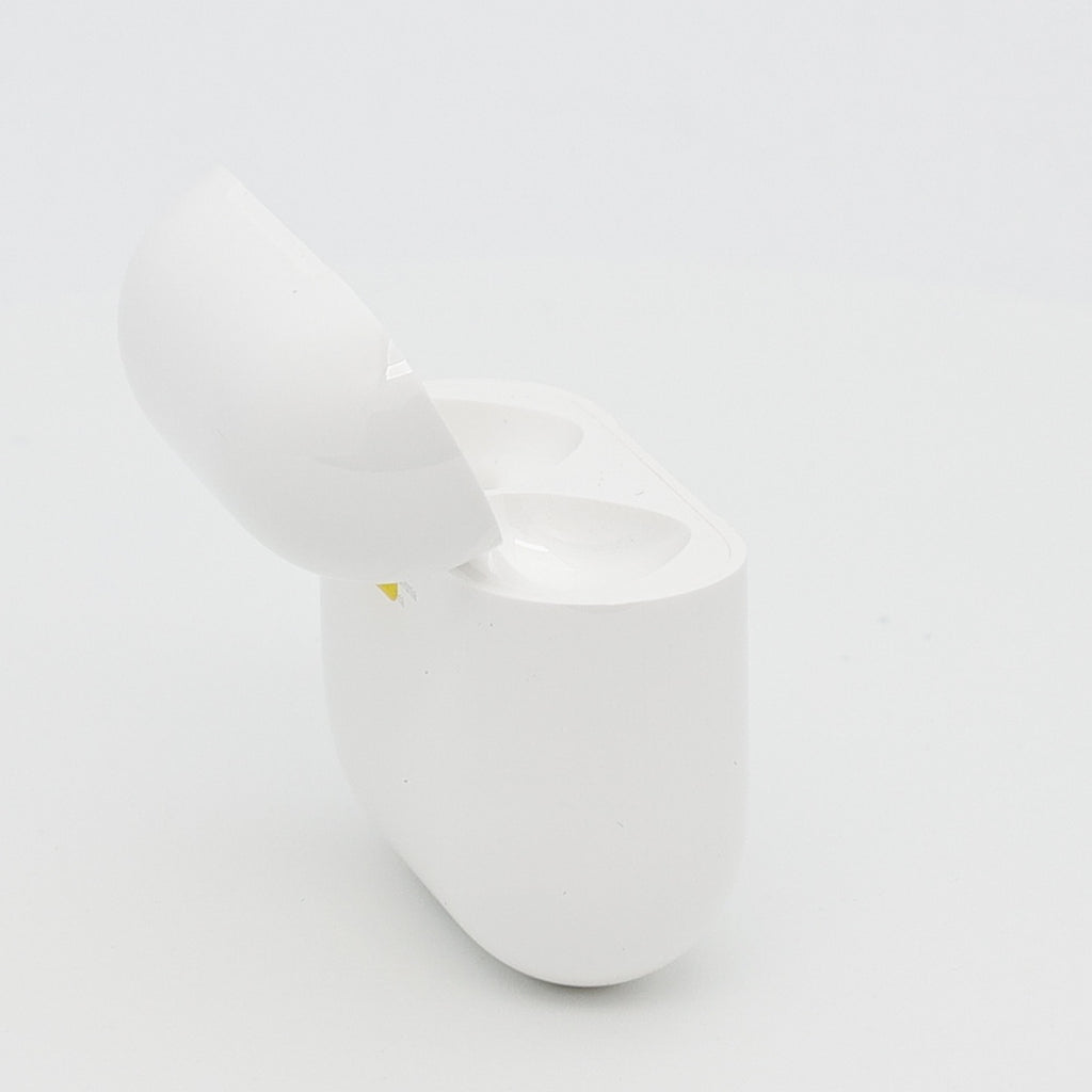 99新 Apple AirPods 4 (支持主动降噪) 充电仓 白色