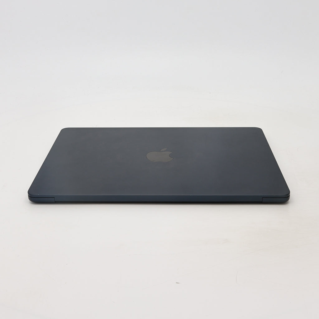 95新 Apple MacBook Air 24年 13寸 M3（8+8核） 8G RAM 256G SSD 午夜色