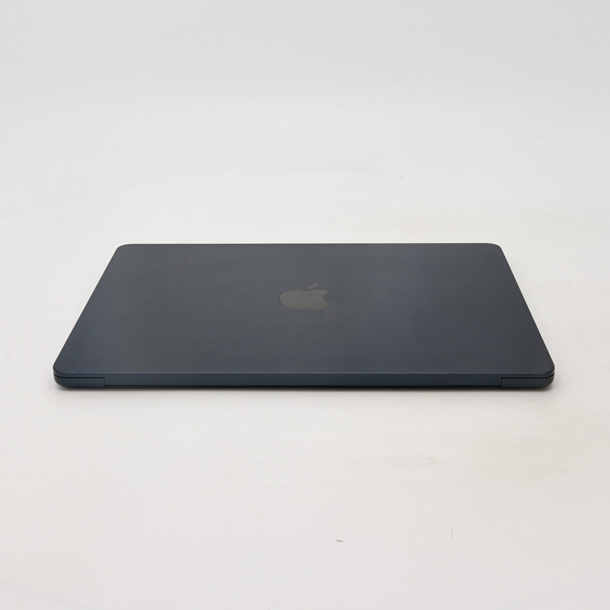 95新 Apple MacBook Air 24年 13寸 M3（8+8核） 8G RAM 256G SSD 午夜色