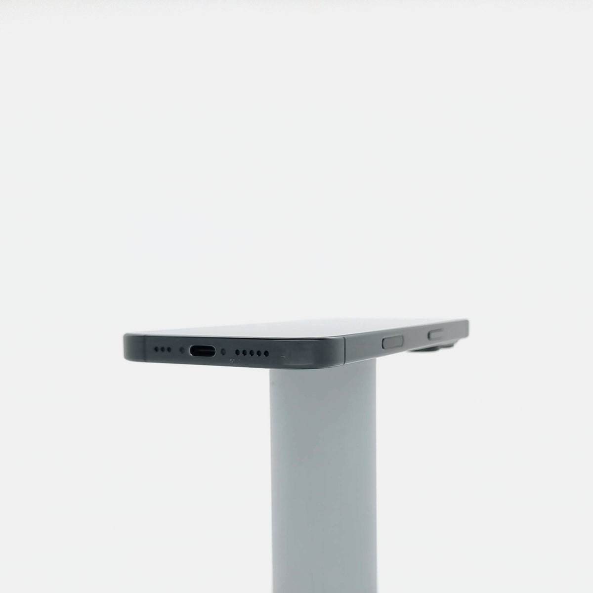 95新 Apple iPhone 16 Pro 128G 黑色鈦金屬 中國大陸版