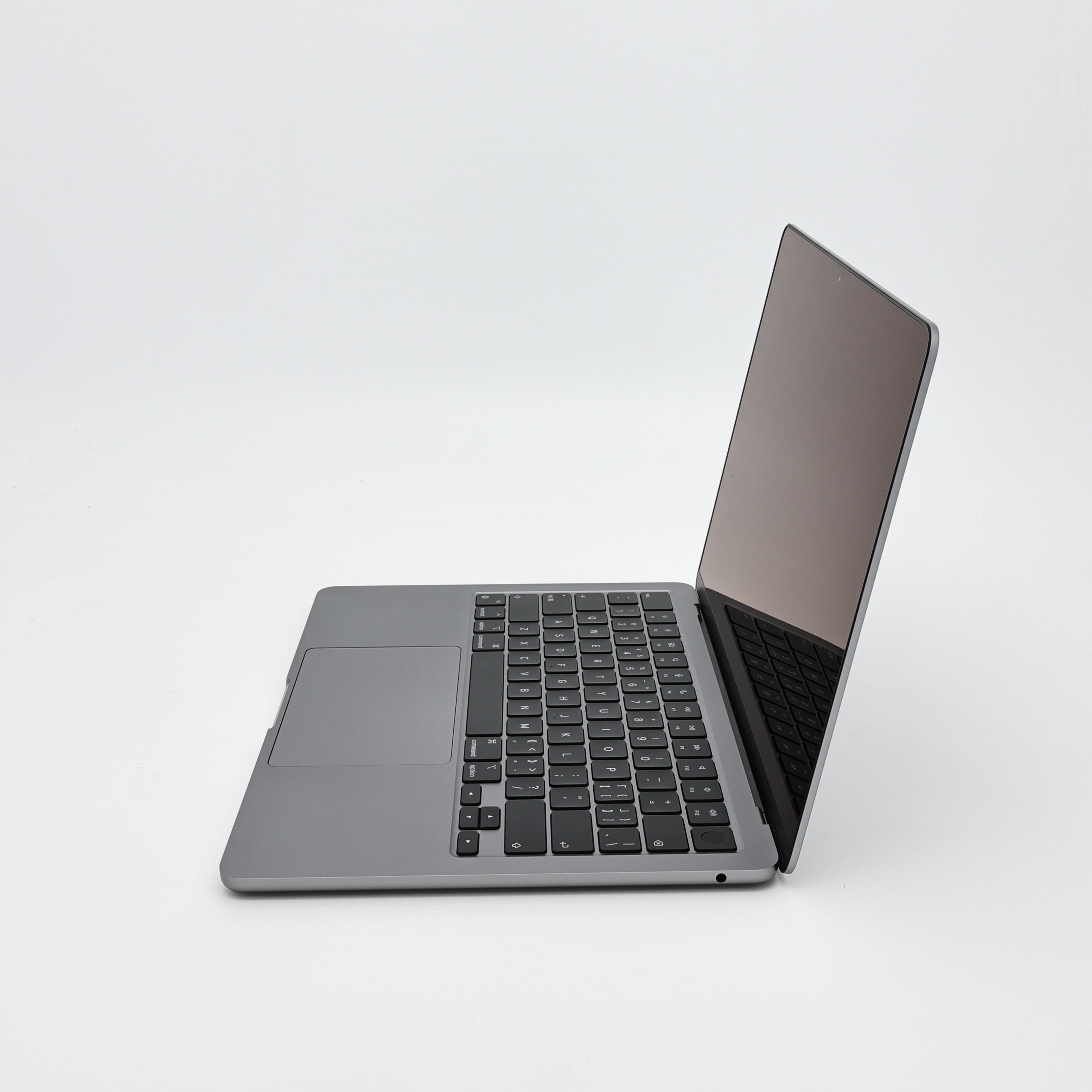 95新 Apple MacBook Air 22年 13寸 M2（8+10核） 16G RAM 256G SSD 深空灰色