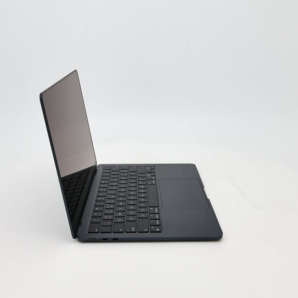 95新 Apple MacBook Air 22年 13寸 M2（8+10核） 16G RAM 256G SSD 午夜色