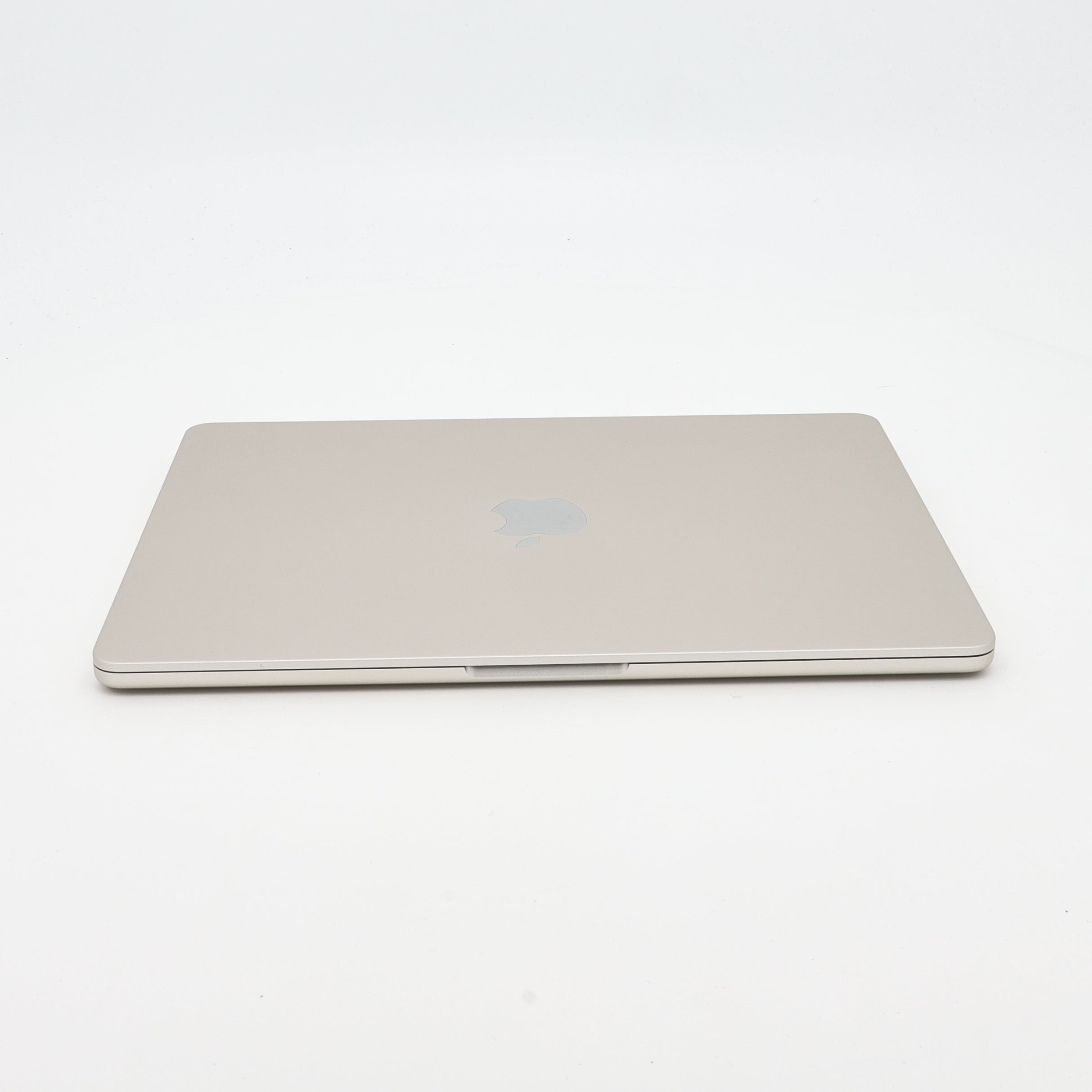99新 Apple MacBook Air 22年 13寸 M2（8+8核） 8G RAM 256G SSD 星光色