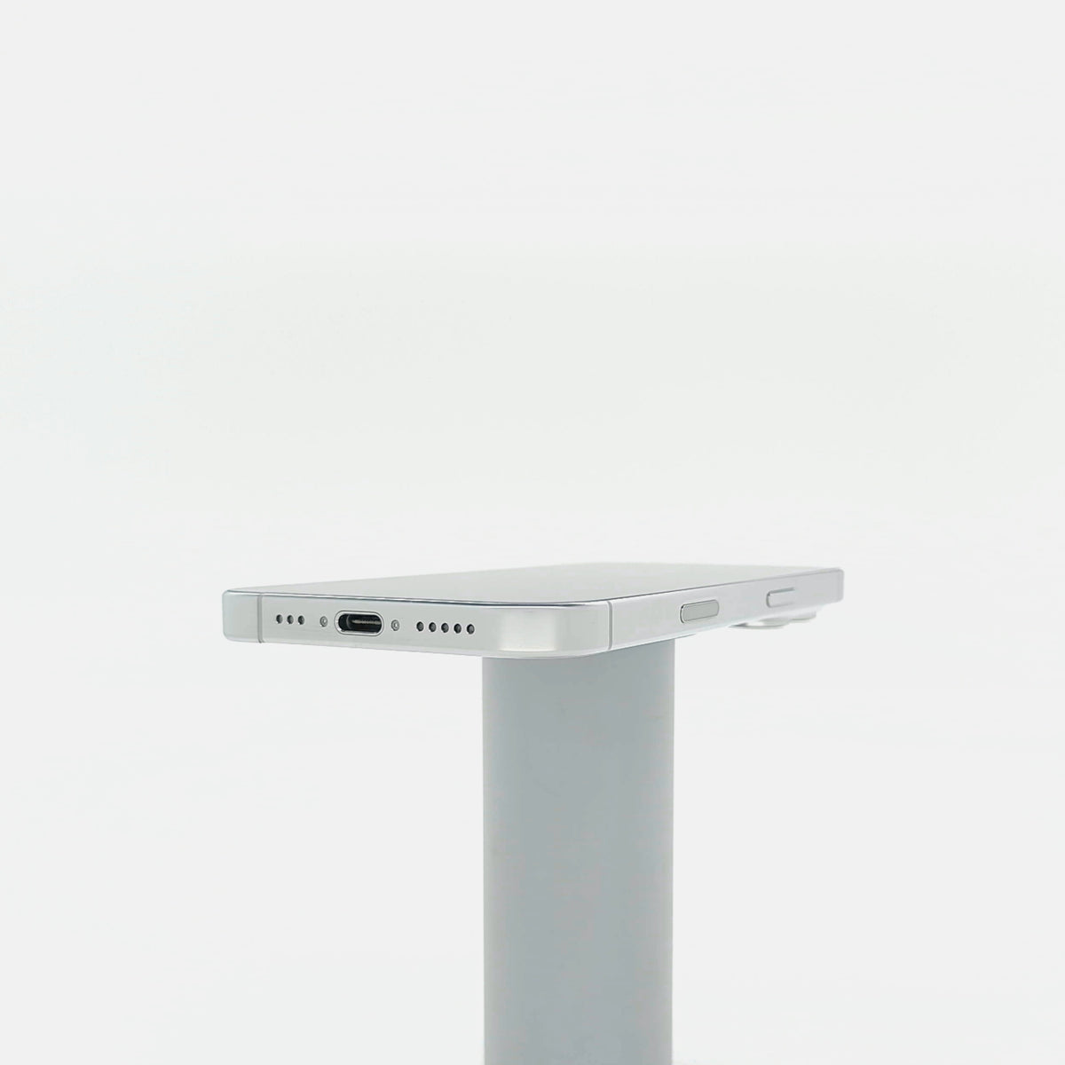 95新 Apple iPhone 16 Pro 128G 白色鈦金屬 中國大陸版