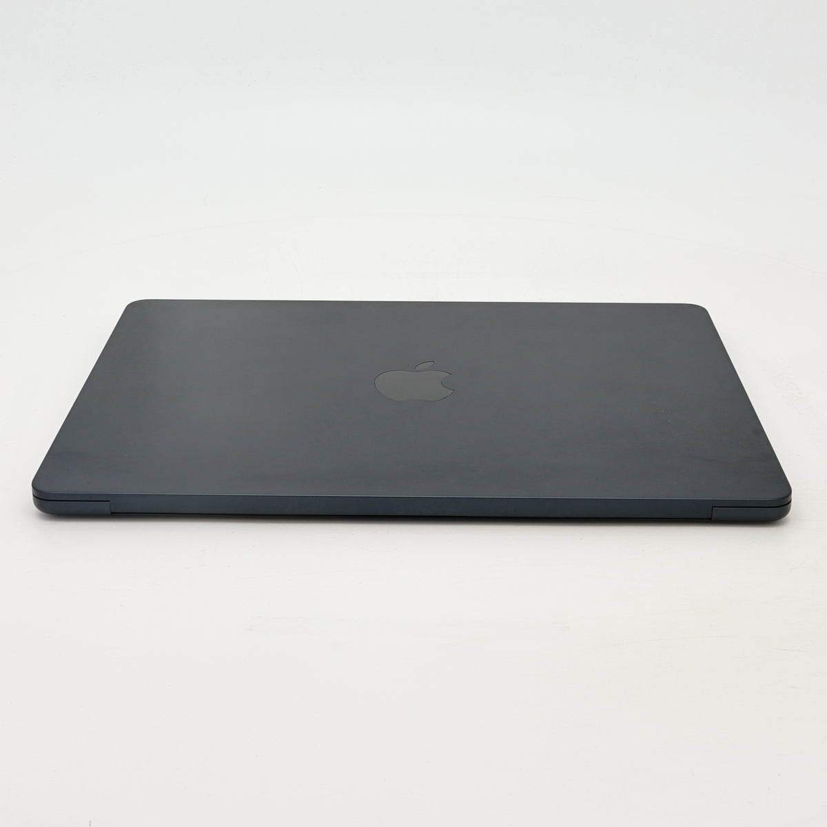 95新 Apple MacBook Air 22年 13寸 M2（8+8核） 8G RAM 512G SSD 午夜色