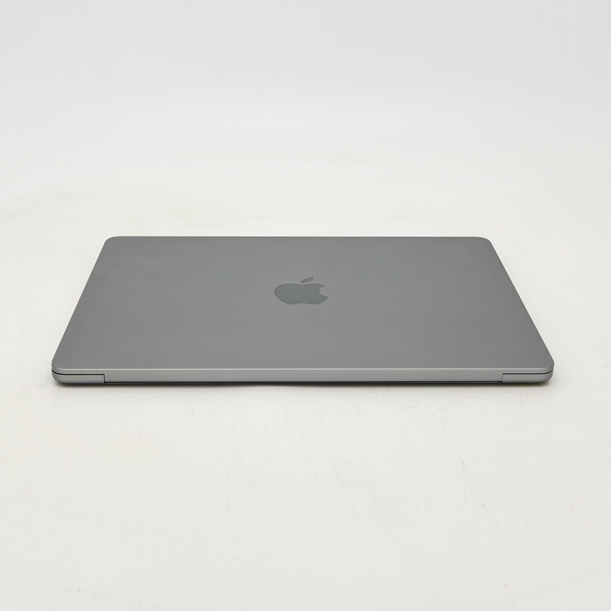 95新 Apple MacBook Air 22年 13寸 M2（8+8核） 16G RAM 256G SSD 深空灰色