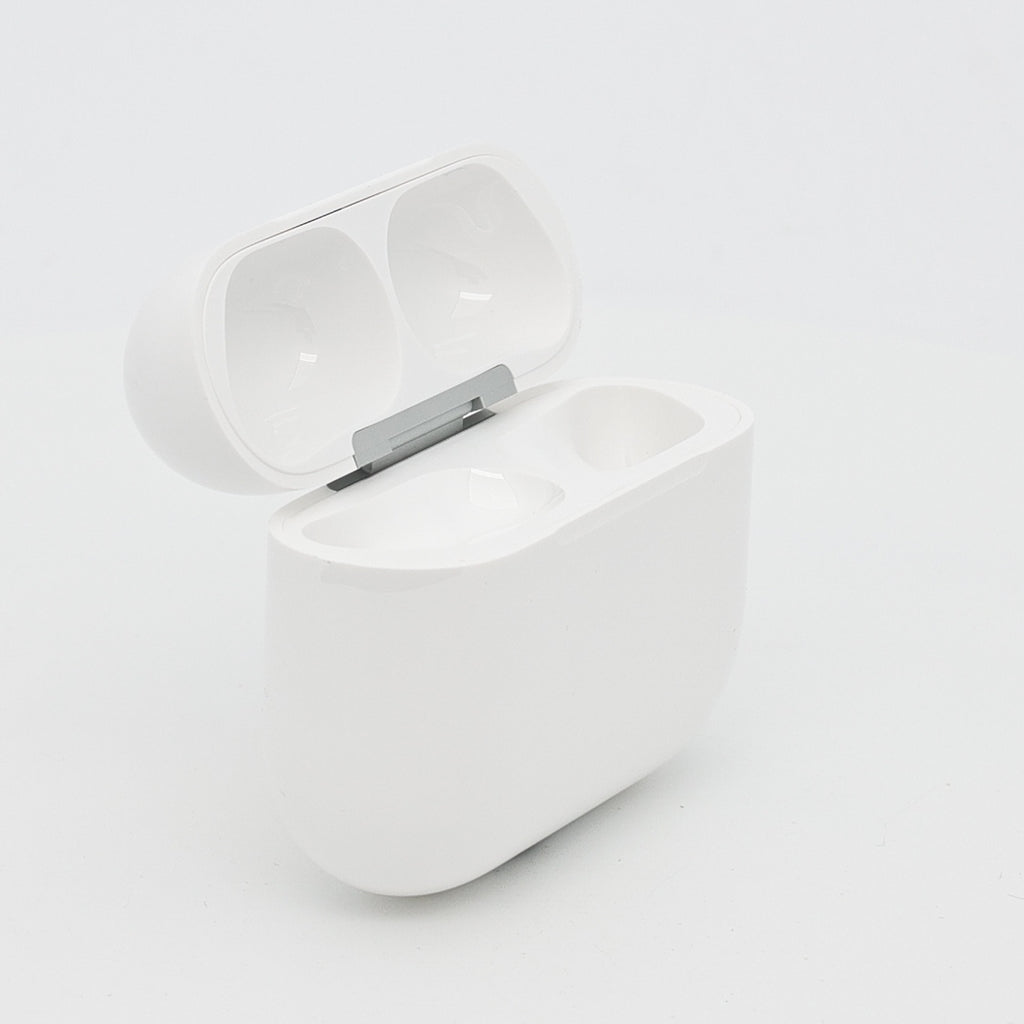 99新 Apple AirPods Pro 3 充電倉 白色