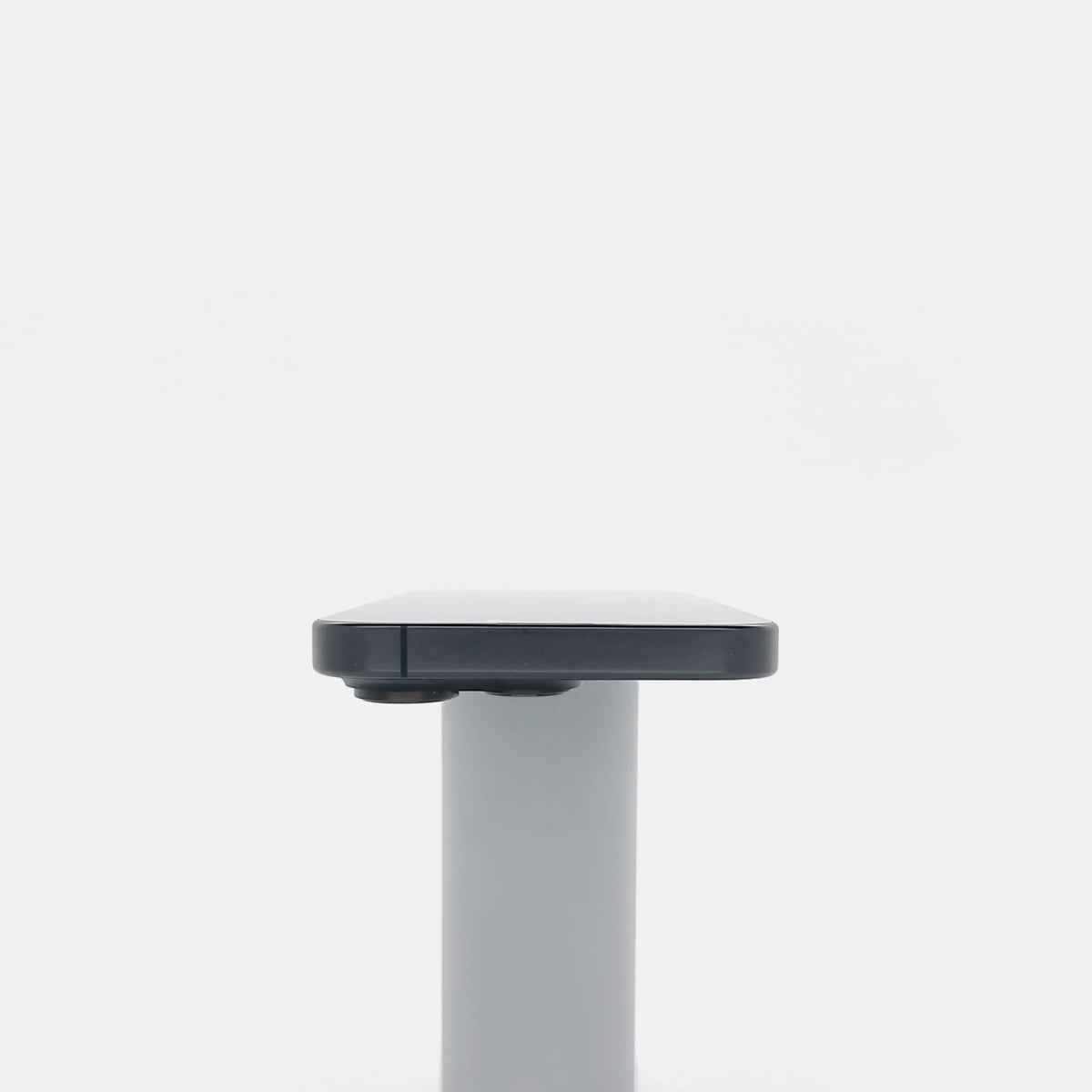 95新 Apple iPhone 16 Pro 128G 黑色鈦金屬 中國大陸版