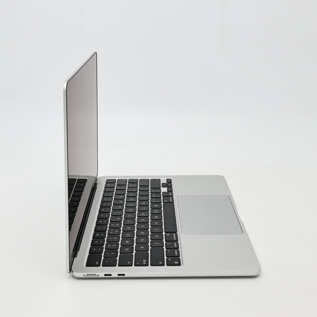99新 Apple MacBook Air 22年 13寸 M2（8+8核） 16G RAM 256G SSD 銀色