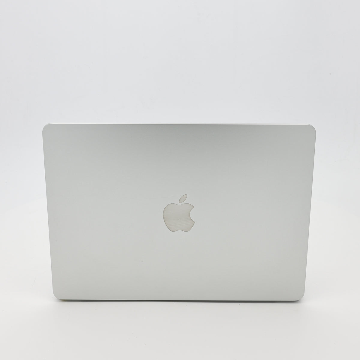 95新 Apple MacBook Air 22年 13寸 M2（8+8核） 8G RAM 512G SSD 銀色