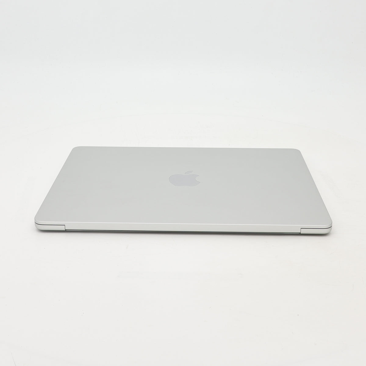 95新 Apple MacBook Air 24年 13寸 M3（8+8核） 8G RAM 256G SSD 銀色