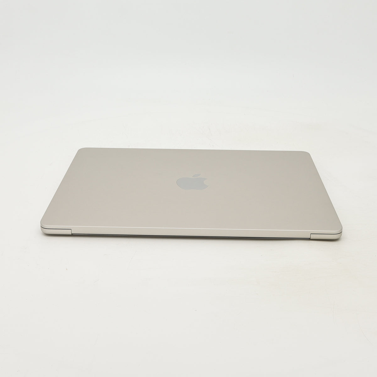 99新 Apple MacBook Air 22年 13寸 M2（8+8核） 16G RAM 256G SSD 星光色