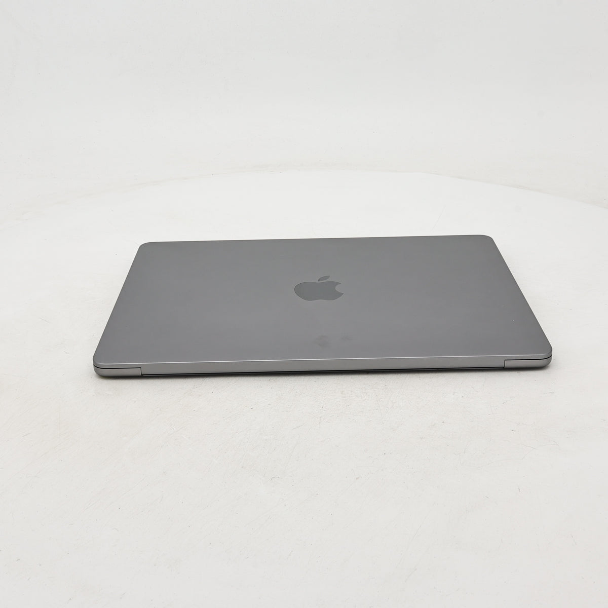 95新 Apple MacBook Air 22年 13寸 M2（8+8核） 8G RAM 256G SSD 深空灰色
