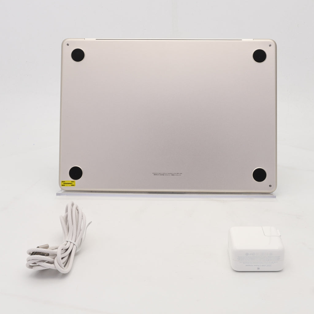 99新 Apple MacBook Air 22年 13寸 M2（8+8核） 16G RAM 256G SSD 星光色
