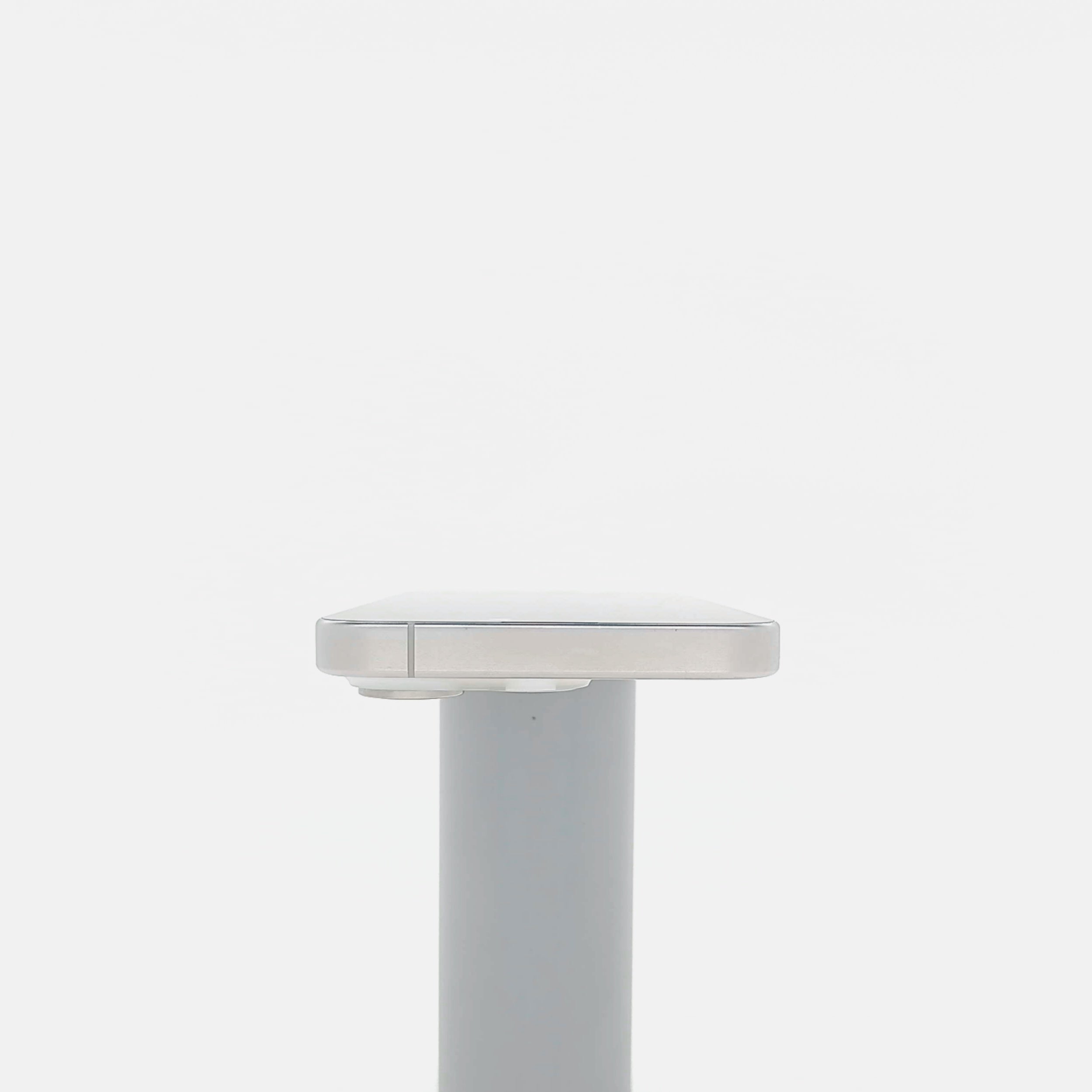 95新 Apple iPhone 15 Pro 256G 白色鈦金屬 中國大陸版