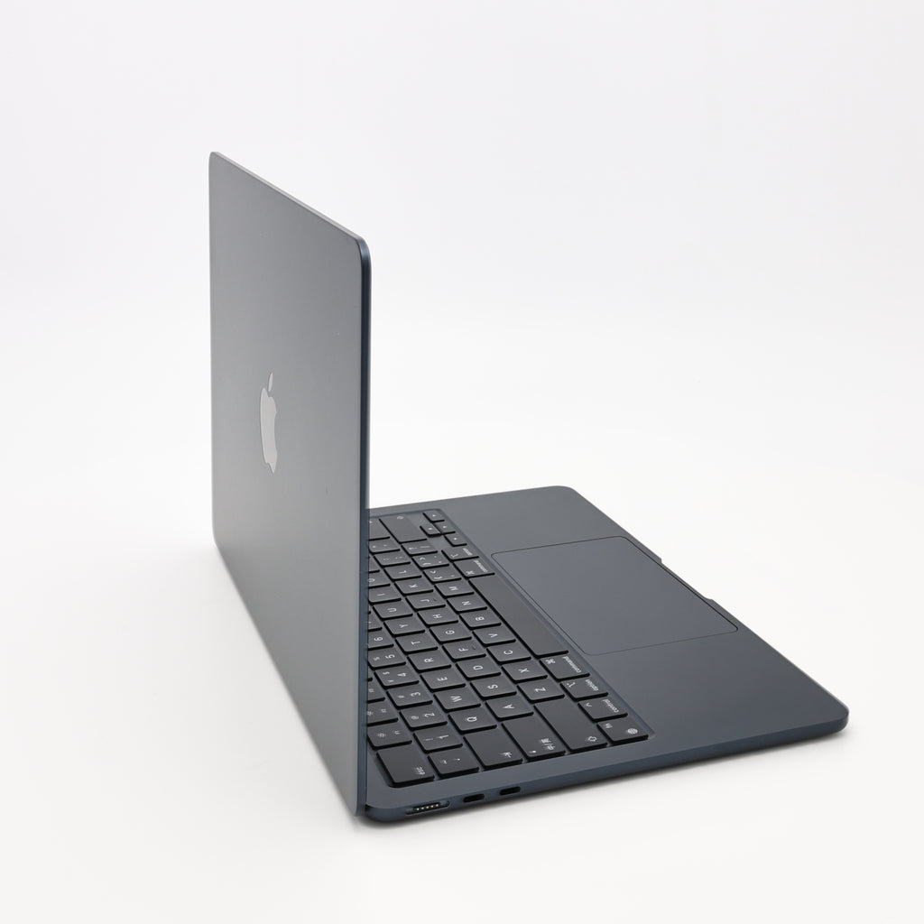 95新 Apple MacBook Air 22年 13寸 M2（8+8核） 16G RAM 256G SSD 午夜色