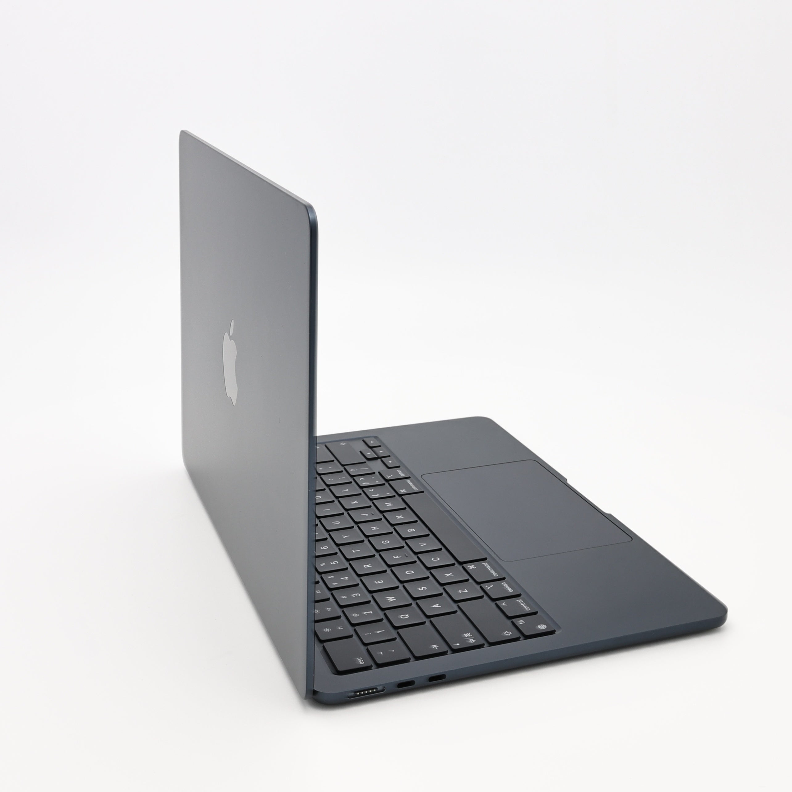 95新 Apple MacBook Air 22年 13寸 M2（8+8核） 16G RAM 256G SSD 午夜色