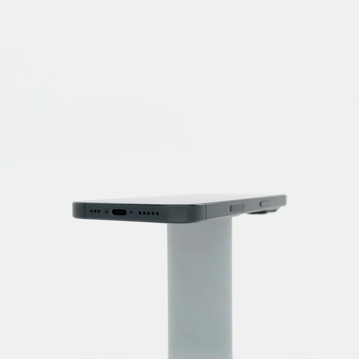 95新 Apple iPhone 16 Pro 128G 黑色鈦金屬 中國大陸版