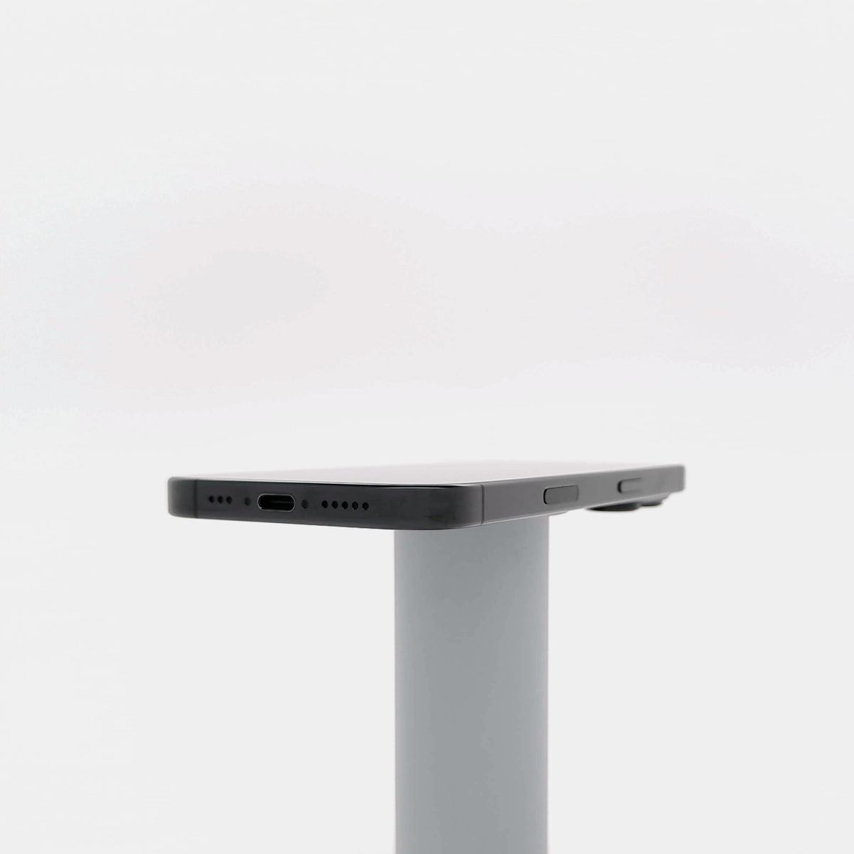 95新 Apple iPhone 16 Pro 128G 黑色鈦金屬 中國大陸官換機