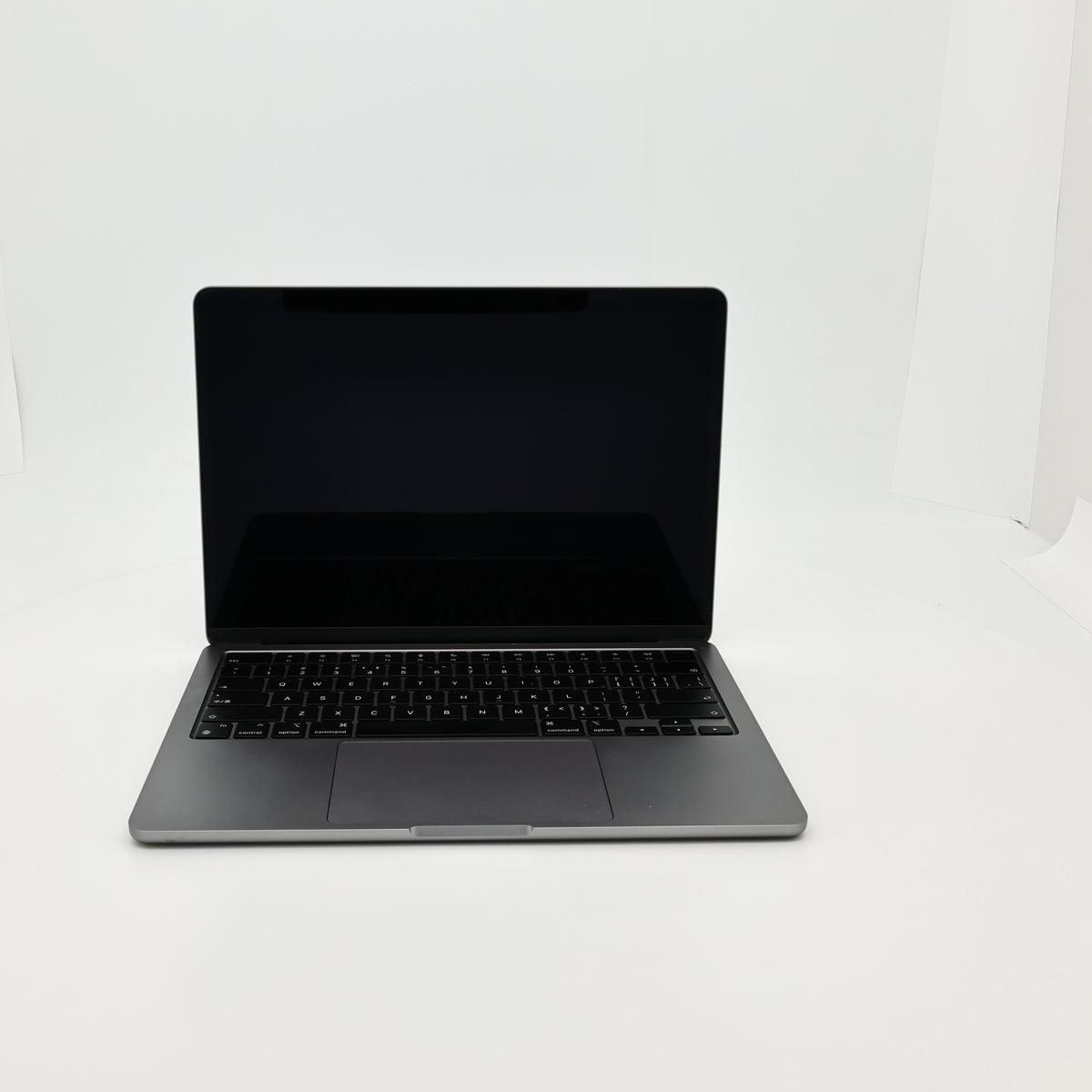 95新 Apple MacBook Air 22年 13寸 M2（8+10核） 8G RAM 512G SSD 深空灰色
