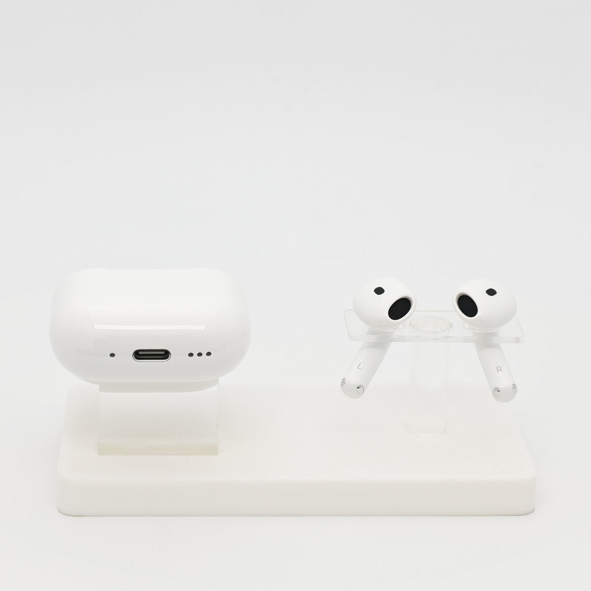 99新 Apple AirPods 5 白色