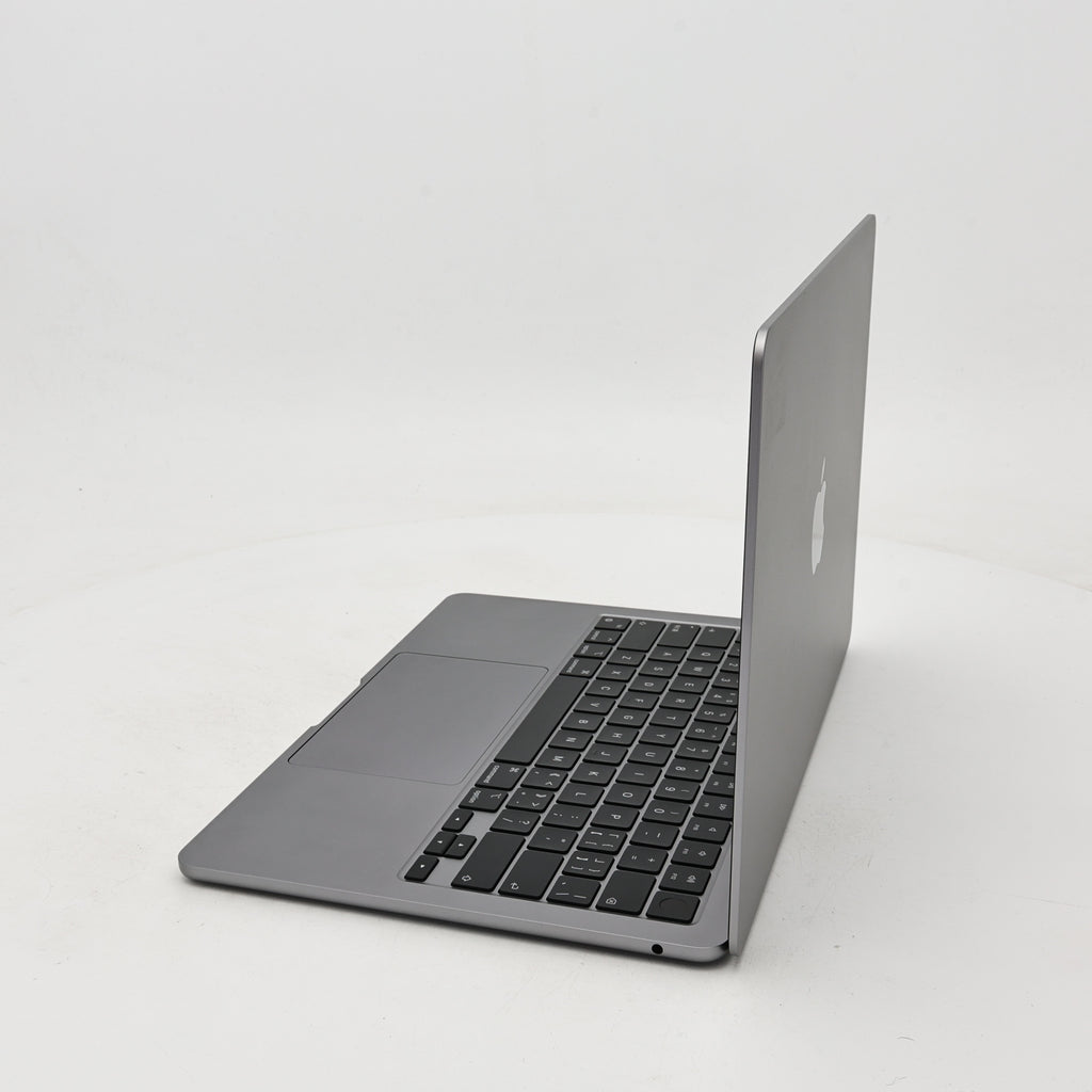 95新 Apple MacBook Air 22年 13寸 M2（8+8核） 8G RAM 256G SSD 深空灰色