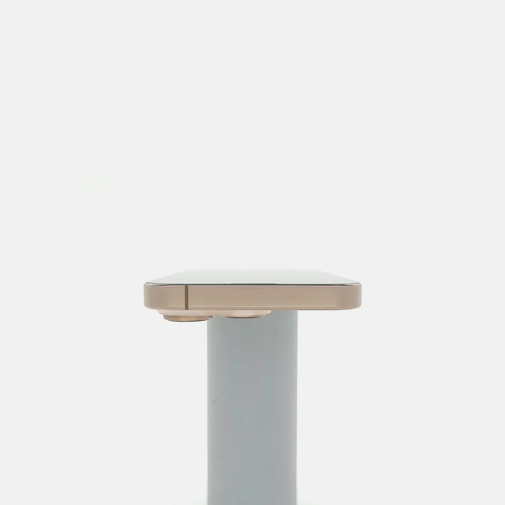 95新 Apple iPhone 16 Pro 128G 黑色鈦金屬 中國大陸版