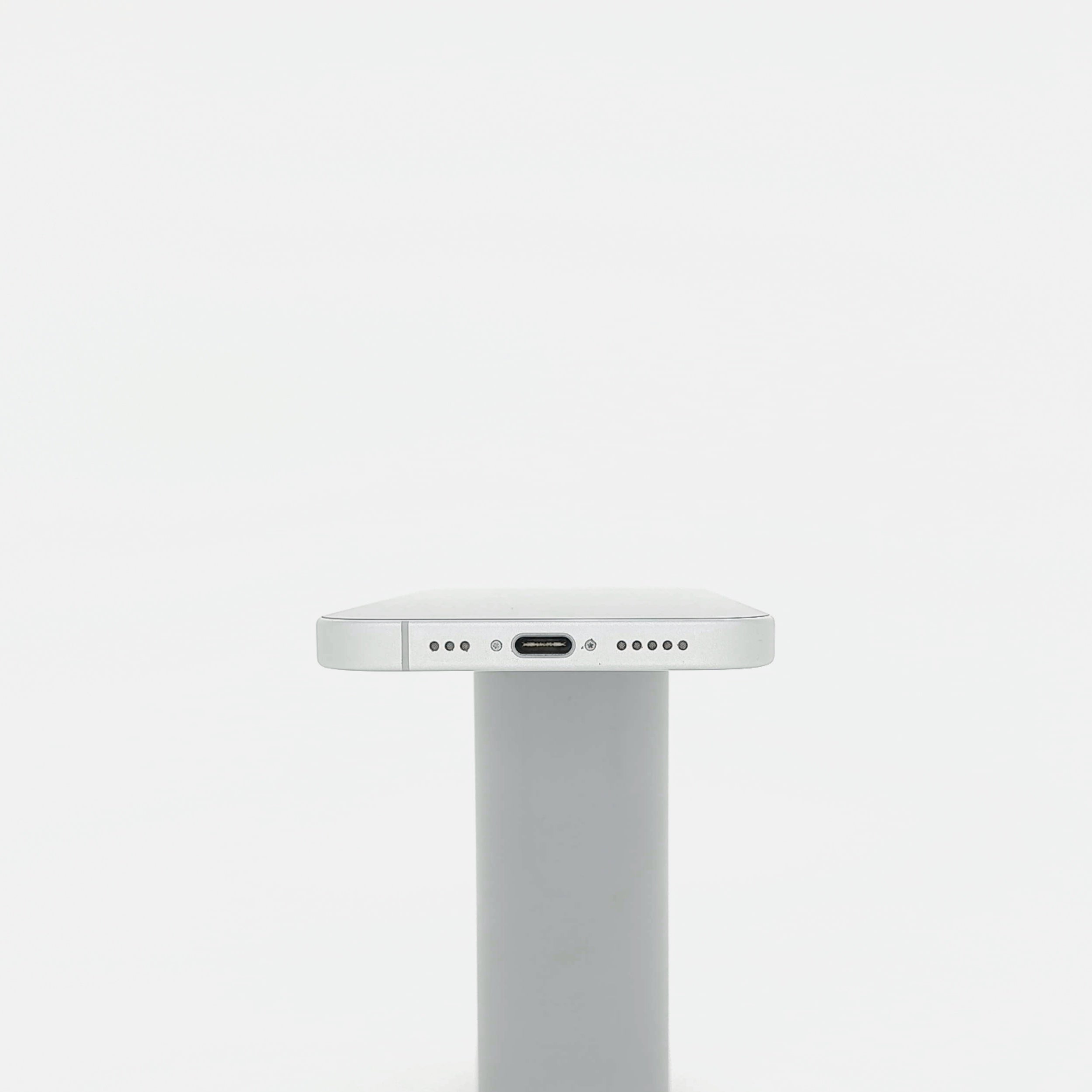 95新 Apple iPhone 16 128G 白色 中國大陸版