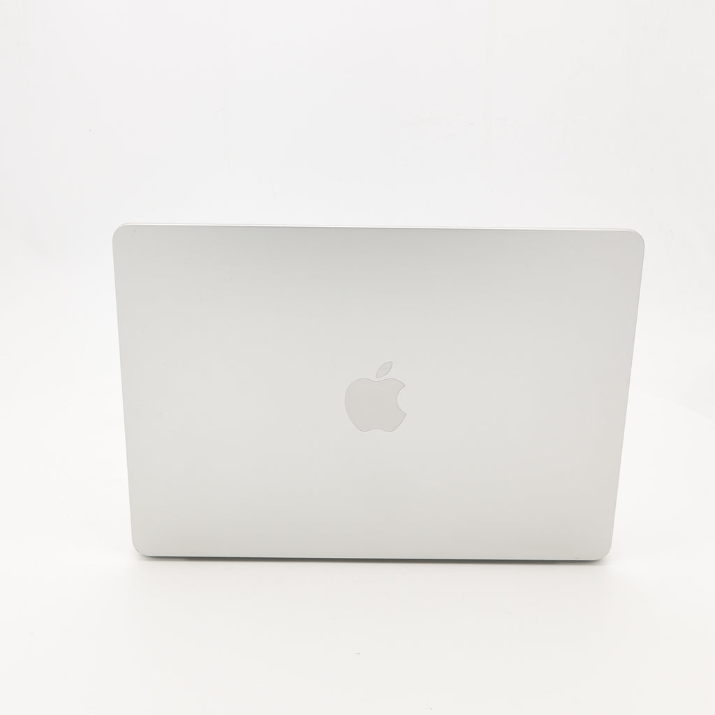 95新 Apple MacBook Air 22年 13寸 M2（8+8核） 8G RAM 256G SSD 銀色