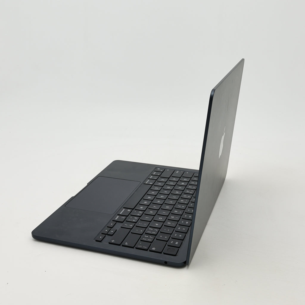 95新 Apple MacBook Air 22年 13寸 M2（8+8核） 8G RAM 256G SSD 午夜色