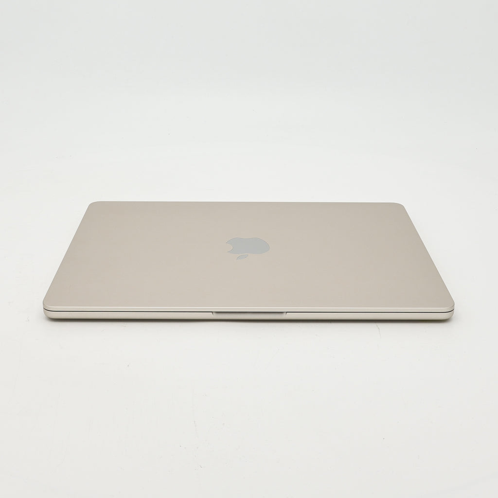 95新 Apple MacBook Air 22年 13寸 M2（8+8核） 8G RAM 256G SSD 星光色