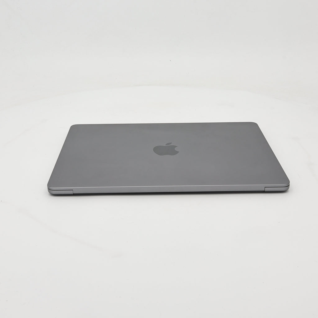 95新 Apple MacBook Air 22年 13寸 M2（8+8核） 16G RAM 256G SSD 深空灰色