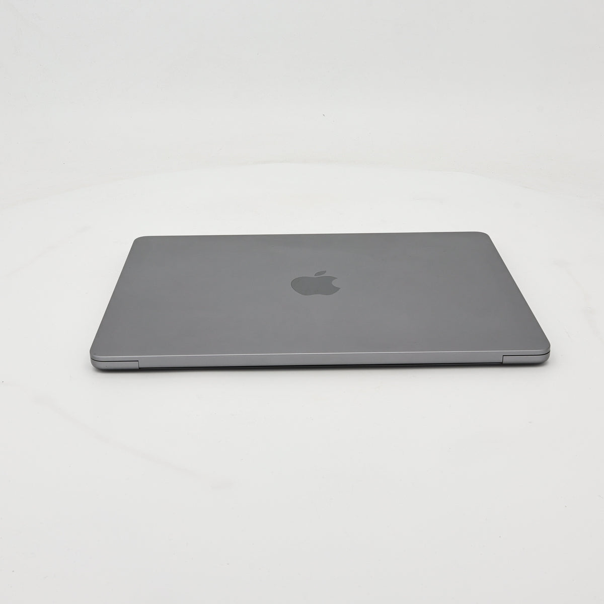 95新 Apple MacBook Air 22年 13寸 M2（8+8核） 16G RAM 256G SSD 深空灰色