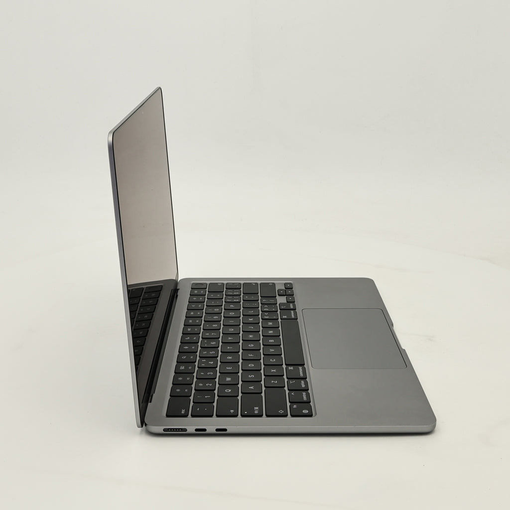 95新 Apple MacBook Air 24年 13寸 M3（8+8核） 8G RAM 256G SSD 深空灰色