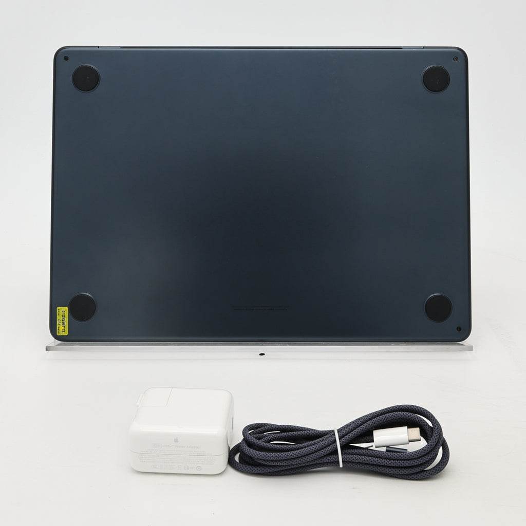 95新 Apple MacBook Air 24年 13寸 M3（8+8核） 8G RAM 256G SSD 午夜色
