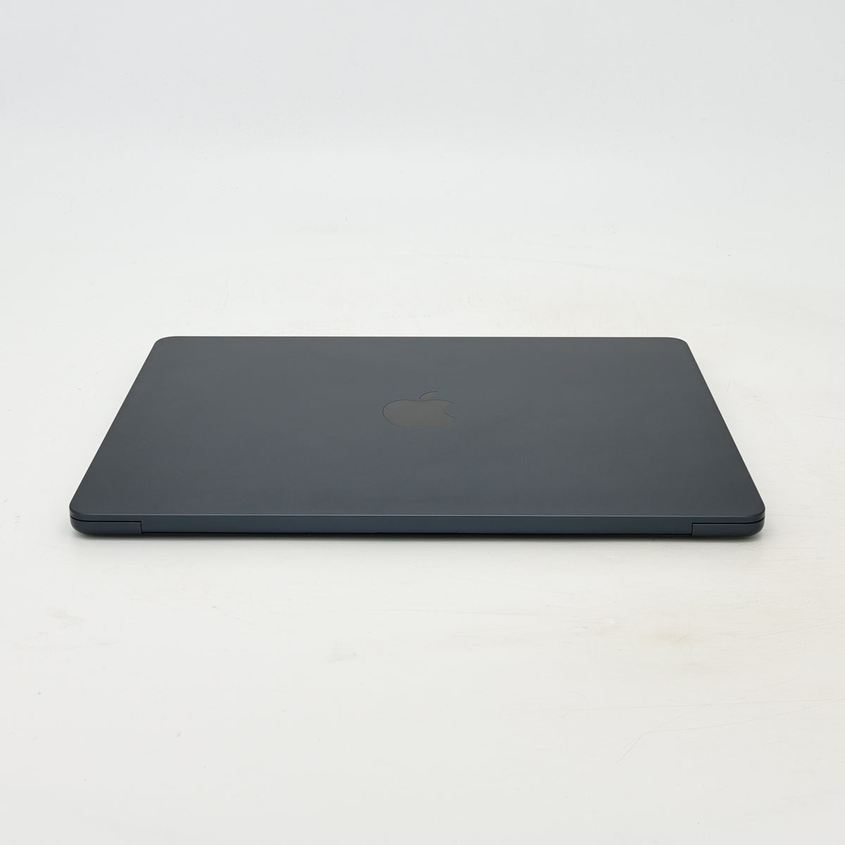95新 Apple MacBook Air 24年 13寸 M3（8+8核） 8G RAM 256G SSD 午夜色