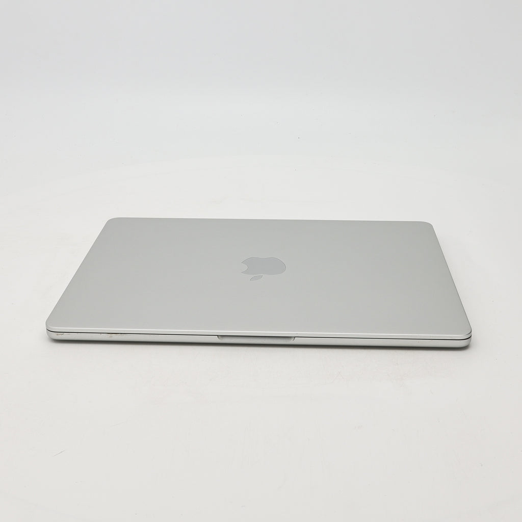95新 Apple MacBook Air 22年 13寸 M2（8+10核） 8G RAM 512G SSD 銀色