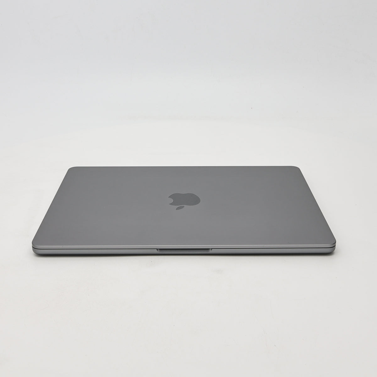 99新 Apple MacBook Air 22年 13寸 M2（8+8核） 16G RAM 256G SSD 深空灰色